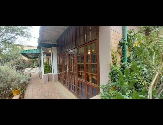 4 BEDROOM HOUSE FOR SALE IN PRIMROSE HILL